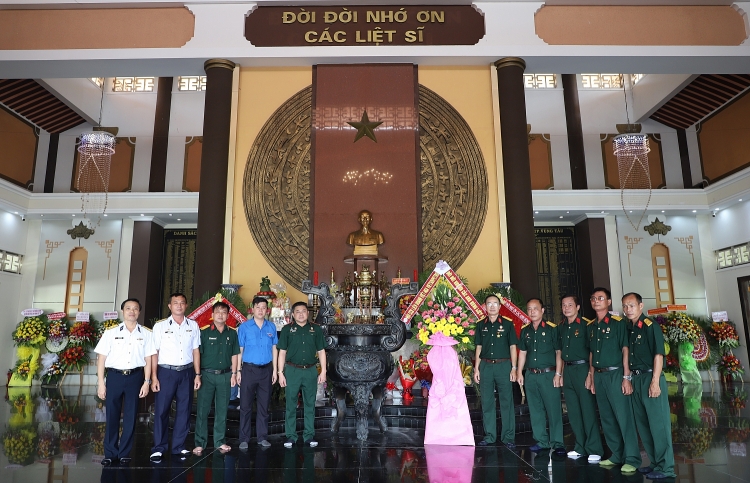 Vietsovpetro tổ chức chuỗi hoạt động tri ân ngày Thương binh liệt sĩ 27/7 Vietsovpetro tổ chức chuỗi hoạt động tri ân Ngày Thương binh - Liệt sĩ 27/7