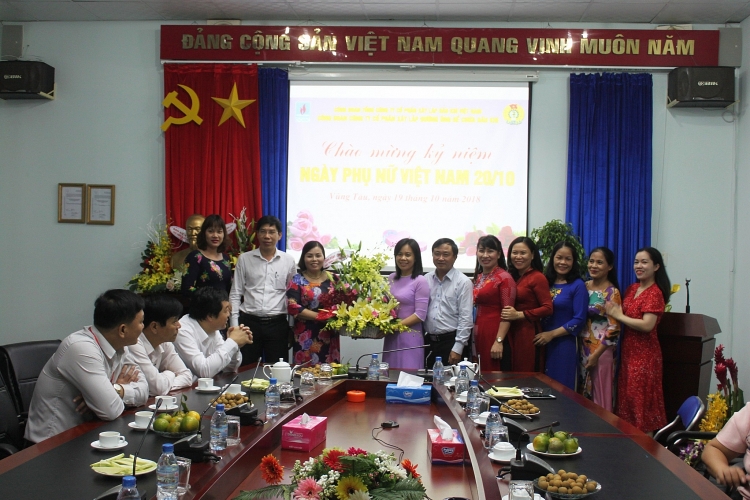 dobc to chuc ky niem 88 nam ngay phu nu viet nam 2010