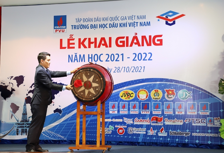 Lễ khai giảng năm học 2021 2022 của Trường Đại học Dầu khí Việt Nam - Tự hào và đầy cảm xúc