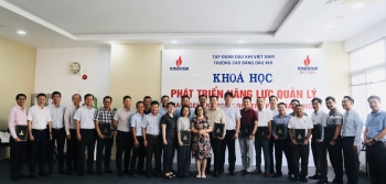 PVCollege bế giảng khóa đào tạo Phát triển năng lực quản lý cho Petrovietnam