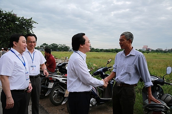 bo truong phung xuan nha thi sinh tuyet doi khong duoc gian lan