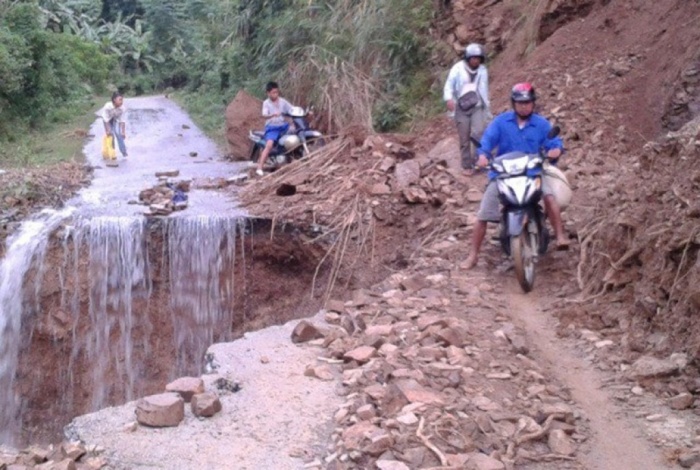 canh bao mua lon dien rong sat lo dat o nhieu tinh thanh