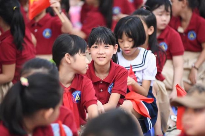 le khai giang dau tien cua truong cong lap moi o ha dong