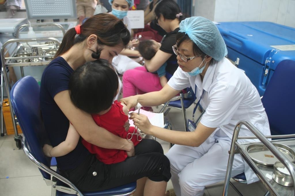Tiêm vắc-xin nhầm thành nước cất: Bộ Y tế nói gì?