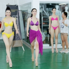 nguyen phuong khanh doat huy chuong bac phan khi bikini tai miss earth 2018