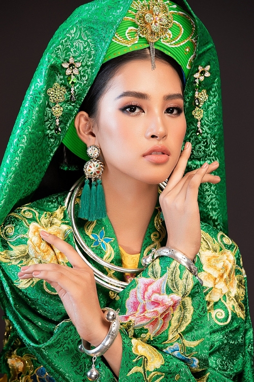 tieu vy mang co doi thuong ngan den miss world 2018