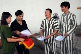 Hà Nội: Ân xá phạm nhân dịp Tết, trừ cướp giật, đòi nợ thuê