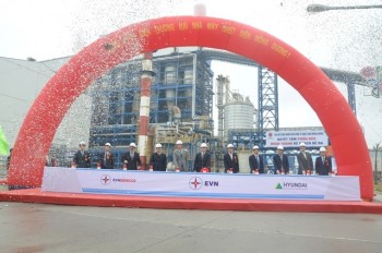 Mừng nhiệt điện Mông Dương 1 phát điện thương mại