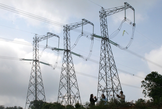 “Lính đặc nhiệm” trên đường dây 500 kV