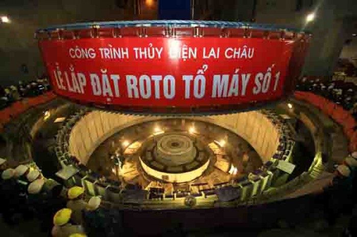 lap dat thanh cong rotor to may 1 thuy dien lai chau