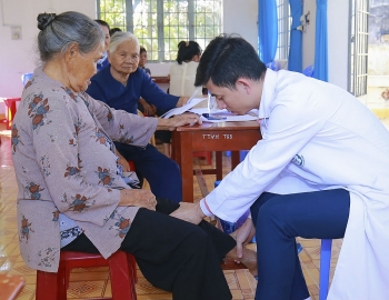 PV GAS phối hợp với Bệnh viện Bạch Mai tổ chức khám chữa bệnh miễn phí cho người nghèo