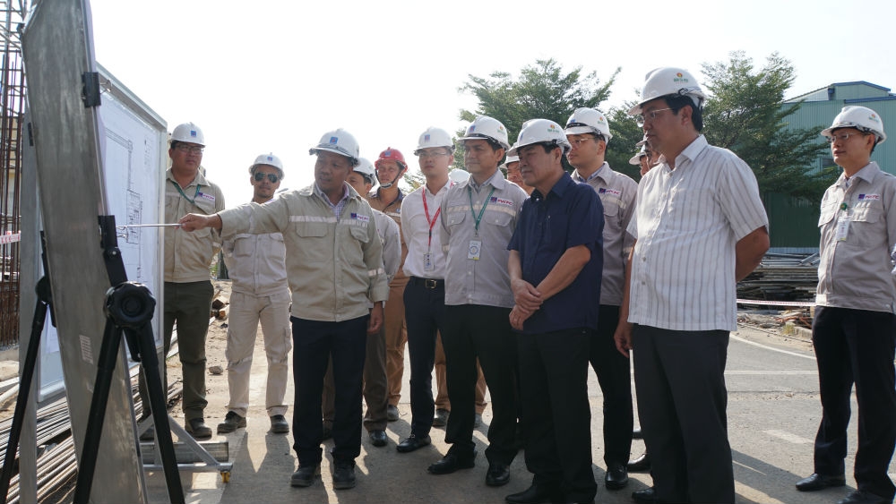 lanh dao tinh ca mau thao go kho khan de dam ca mau tiep tuc la dong luc kinh te khu vuc