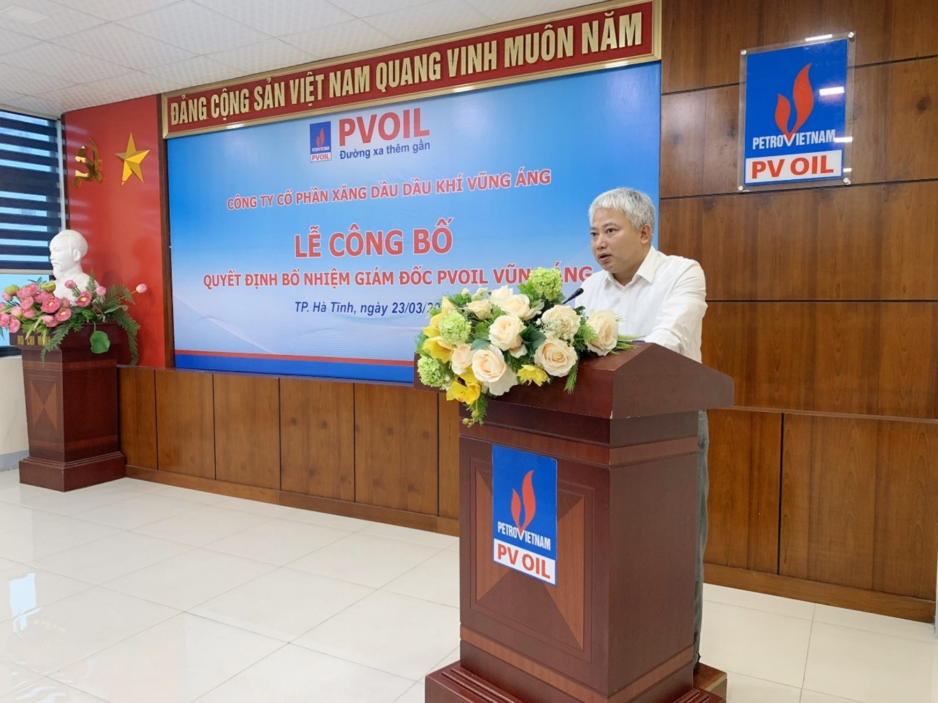 Ông Hoàng Nguyên Thanh – Giám đốc PVOIL Vũng Áng phát biểu nhận nhiệm vụ 