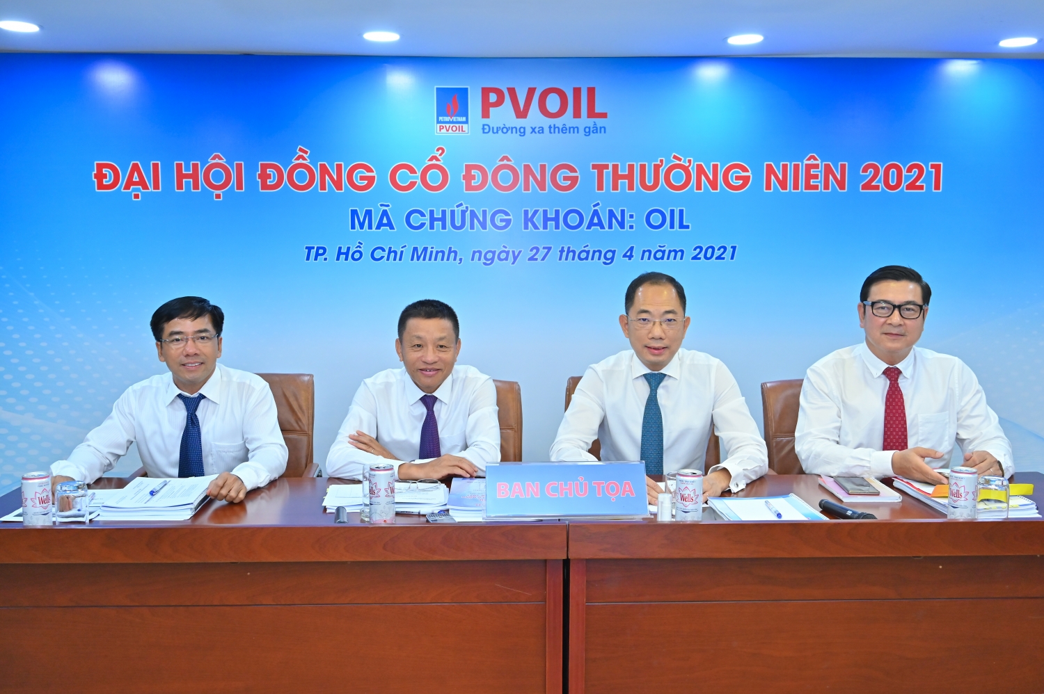 Ban chủ tọa Đại hội