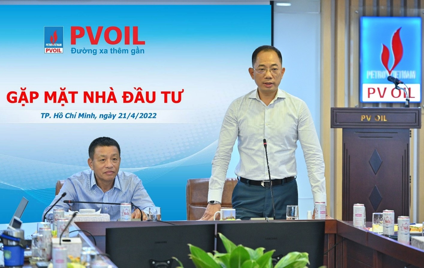 Ông Cao Hoài Dương – Chủ tịch HĐQT PVOIL (bên phải) và ông Đoàn Văn Nhuộm – Tổng Giám đốc PVOIL (bên trái) chủ trì buổi gặp mặt