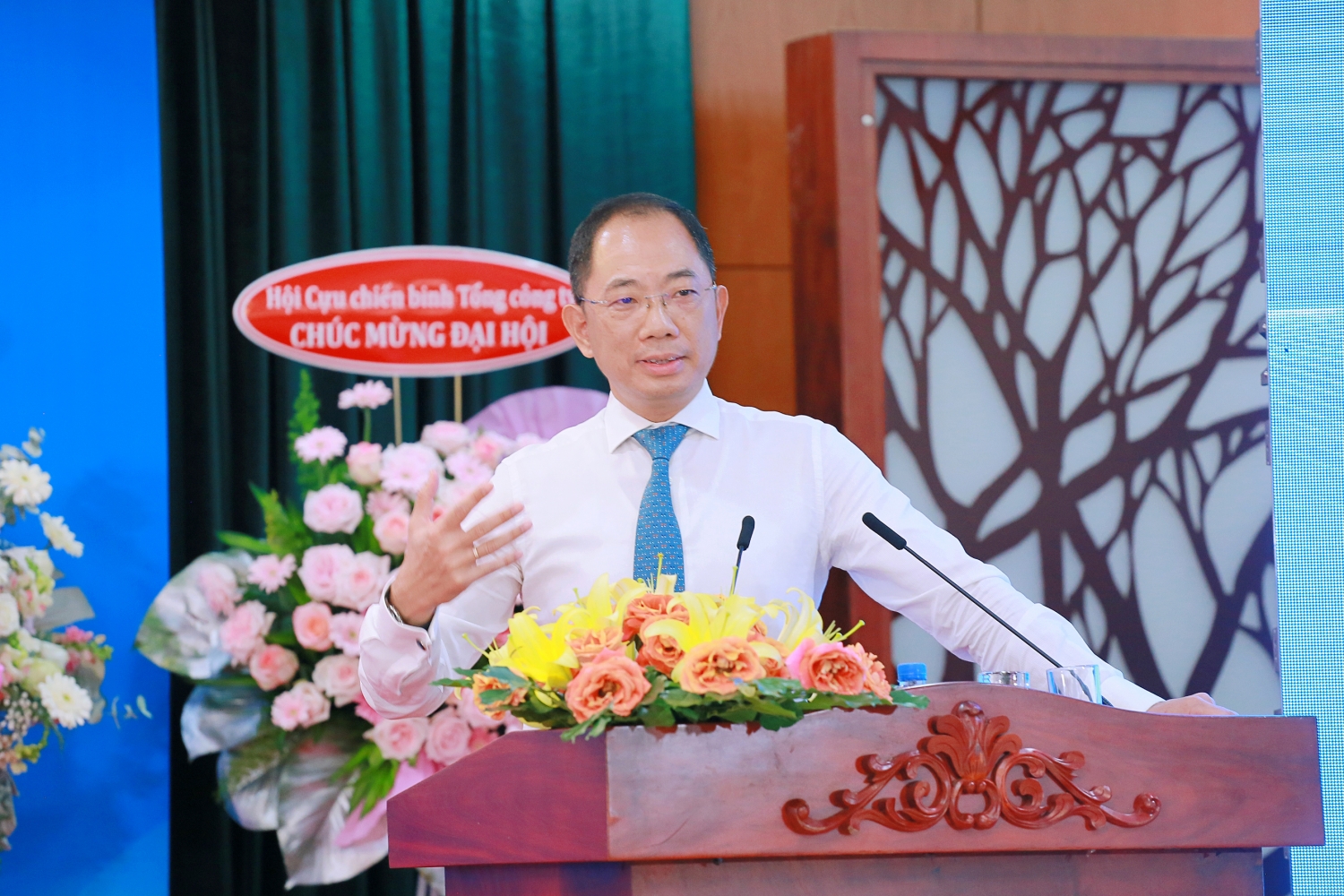 Đồng chí Cao Hoài Dương – Bí thư Đảng ủy, Chủ tịch HĐQT PVOIL phát biểu chỉ đạo tại Đại hội
