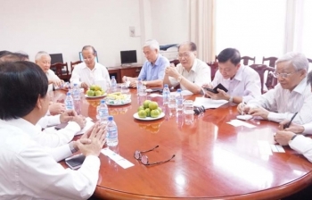 Hội Dầu khí Việt Nam làm việc với Công ty TNHH Hóa dầu Long Sơn
