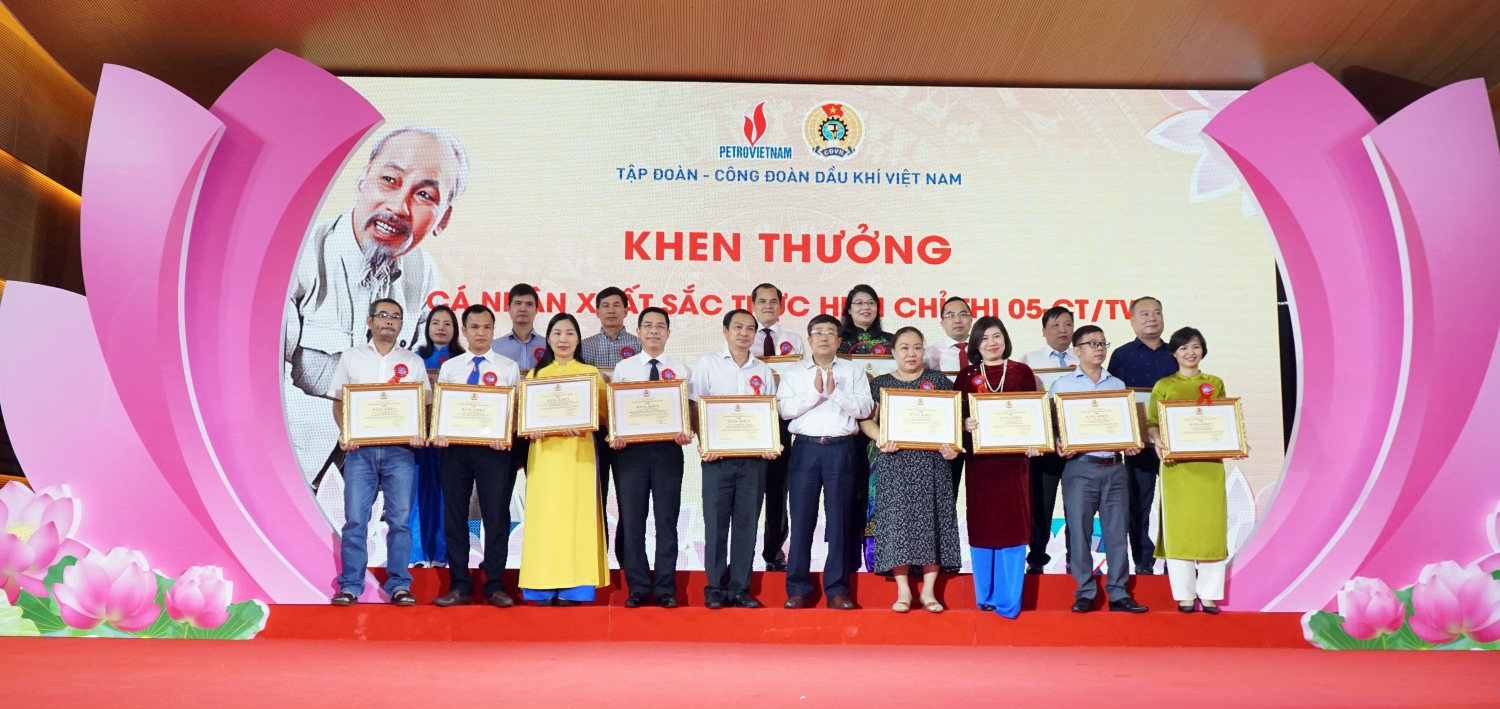 cá nhân tiêu biểu trong học tập và làm theo tư tưởng, đạo đức, phong cách Hồ Chí Minh cá nhân tiêu biểu trong học tập và làm theo tư tưởng, đạo đức, phong cách Hồ Chí Minh