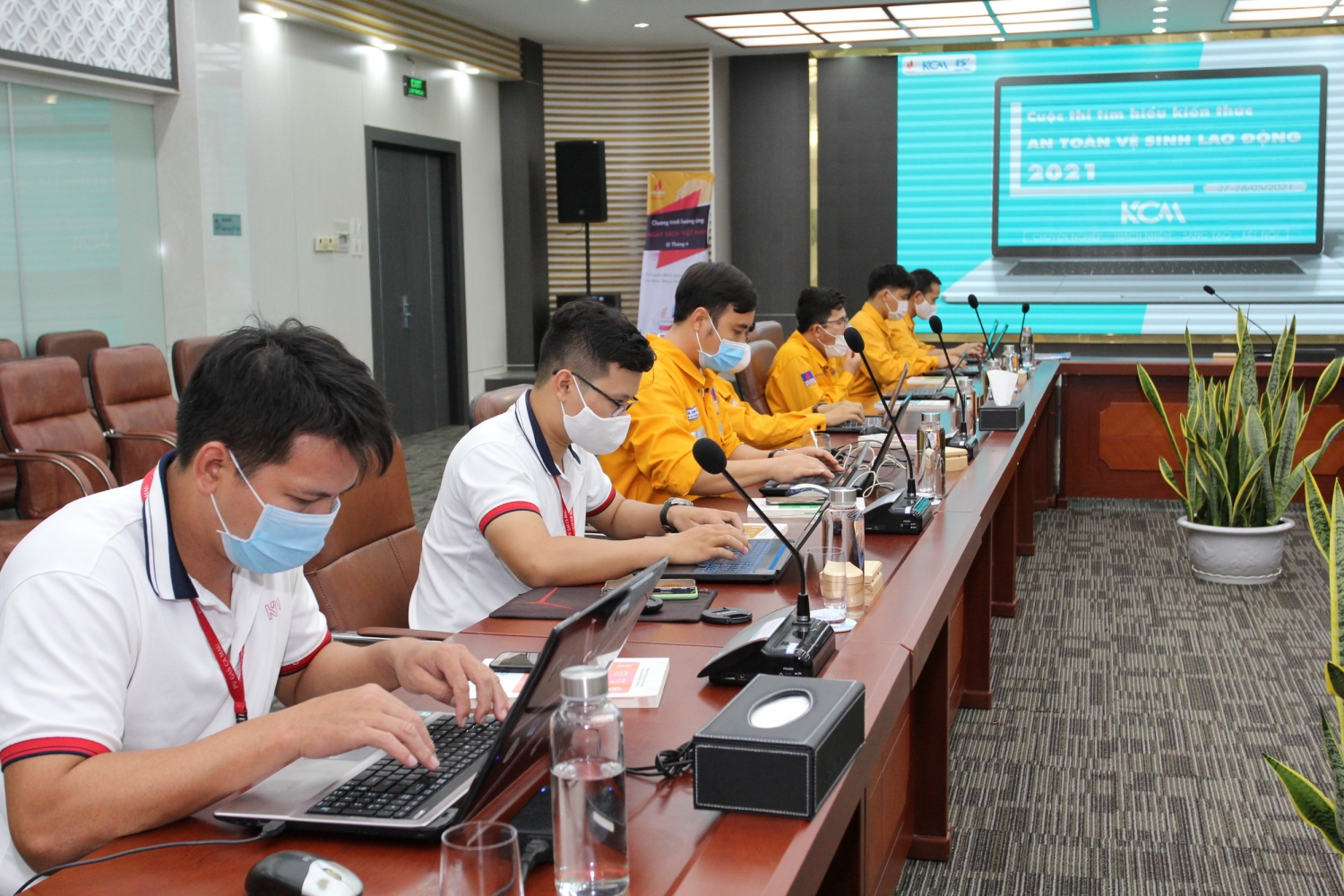 Cuộc thi kiến thức an toàn vệ sinh viên do Công đoàn PV GAS tổ chức
