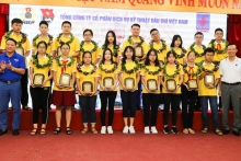 tuyen duong 120 hoc sinh sinh vien thanh nien dan toc thieu so tieu bieu nam 2019