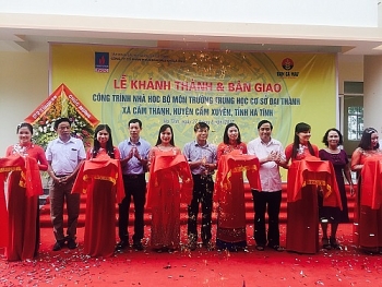 Đạm Cà Mau tài trợ 5 tỷ đồng cho Trường THCS tại Hà Tĩnh