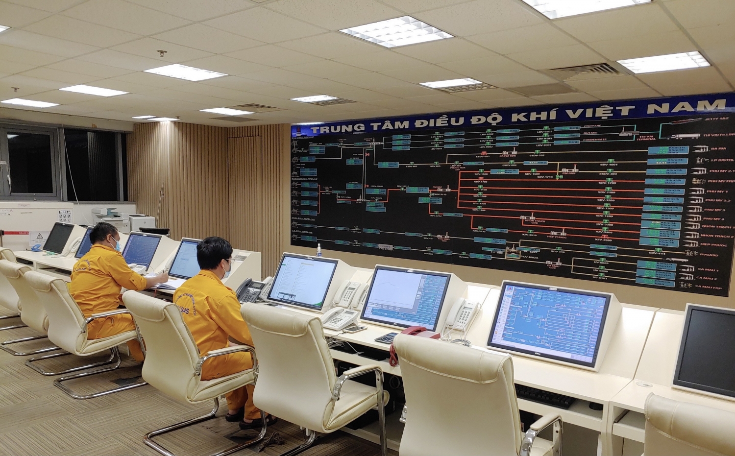 Người lao động PV GAS làm việc ở vùng Zone 0 - Trung tâm Điều độ Khí Việt Nam