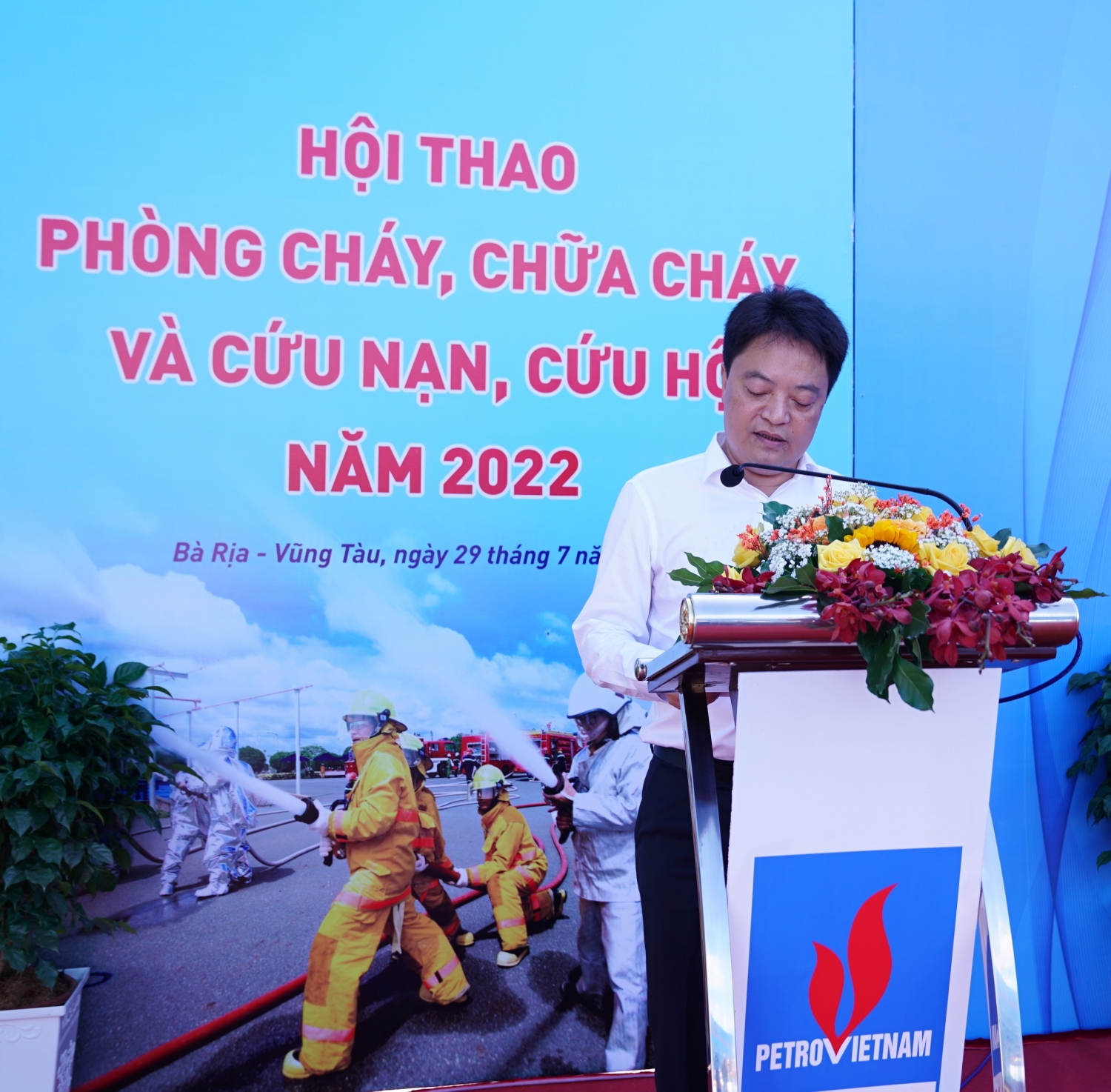 Ông Hoàng Văn Quang – Tổng giám đốc PV GAS phát biểu khai mạc Hội thao