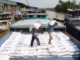Khó đạt mục tiêu xuất khẩu 7,5 triệu tấn gạo năm 2013