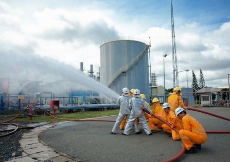 Tài liệu về quản lý an toàn trong hoạt động dầu khí gồm những gì?