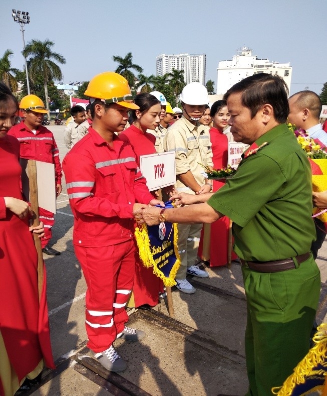 ptsc dinh vu huong ung ngay toan dan phong chay va chua chay