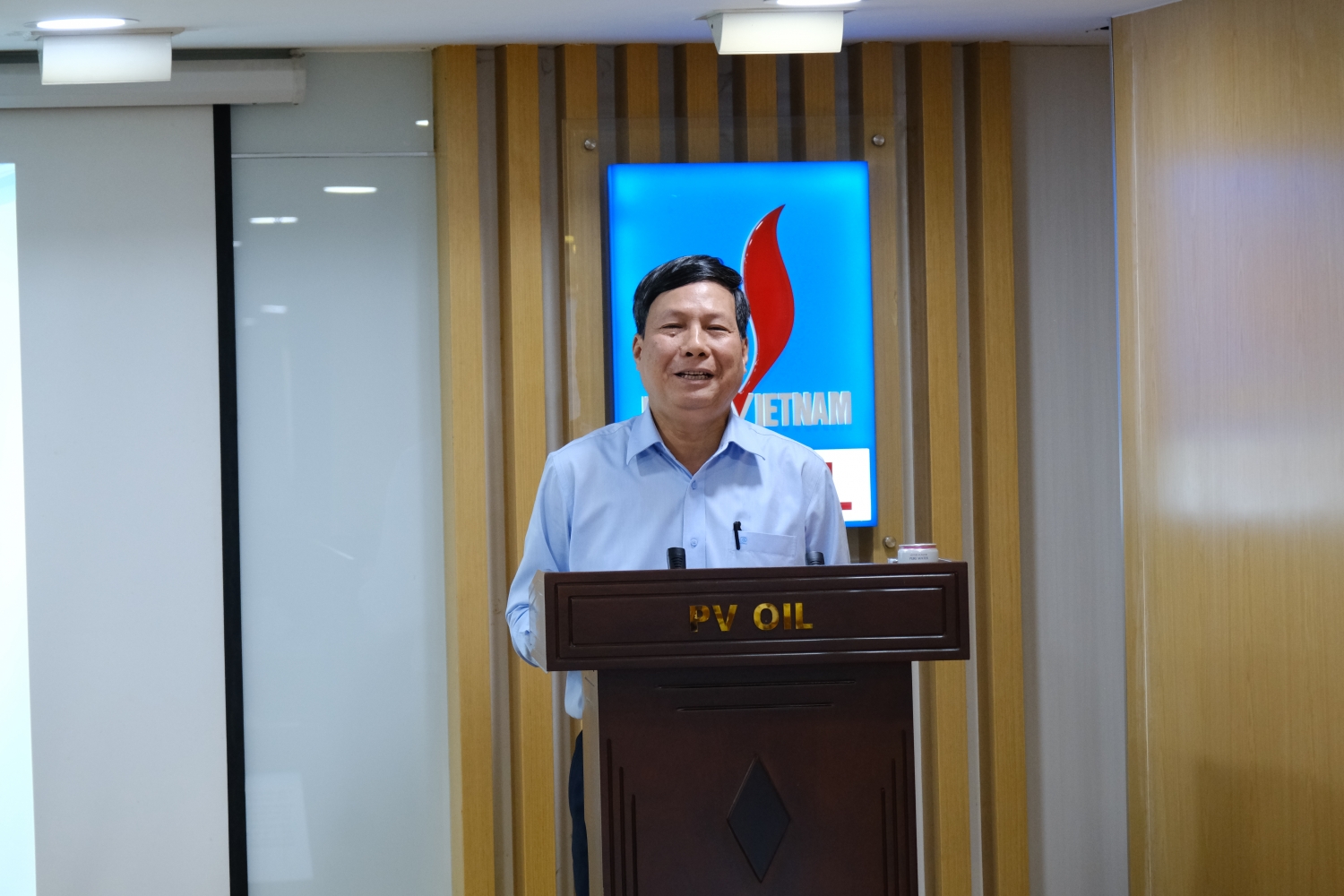 Đ/c Đinh Mạnh Thanh – Nguyên Phó Chủ nhiệm UBKT Đảng ủy khối DNTW tập huấn các nội dung về công tác kiểm tra, giám sát của Đảng