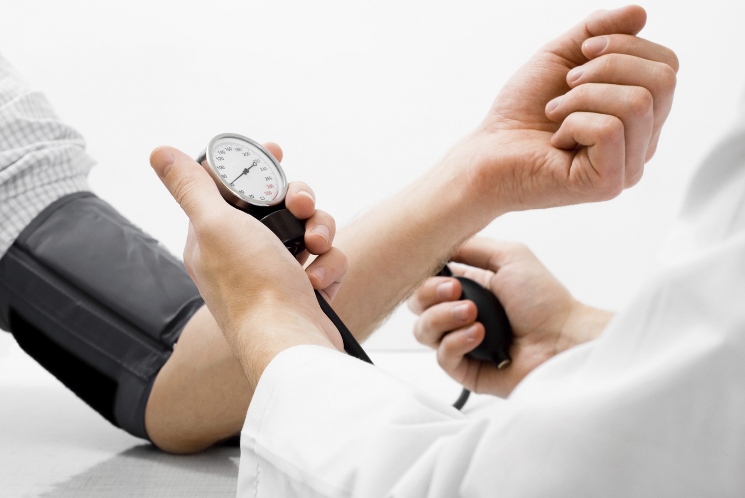 Chế độ ăn hợp lý để phòng và điều trị tăng huyết áp