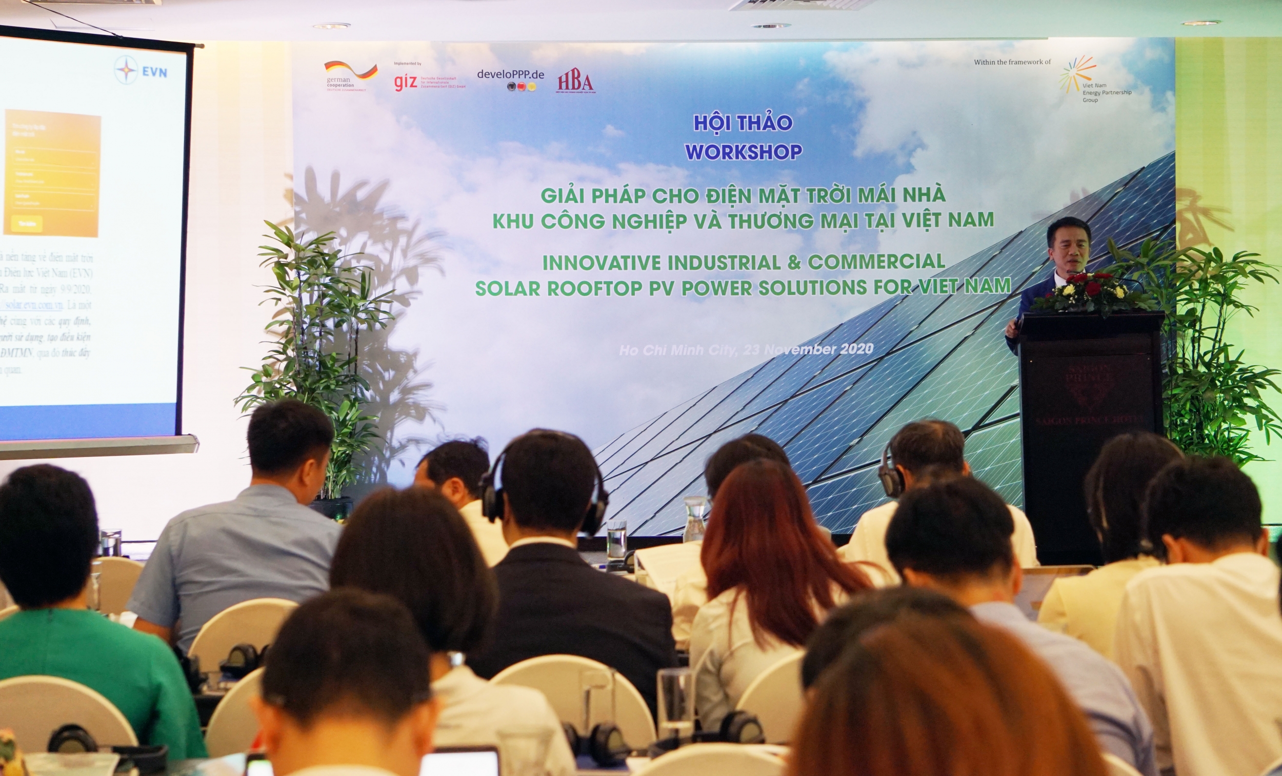 Hội thảo “Giải pháp cho Điện mặt trời mái nhà khu Công nghiệp và Thương mại tại Việt Nam”. 