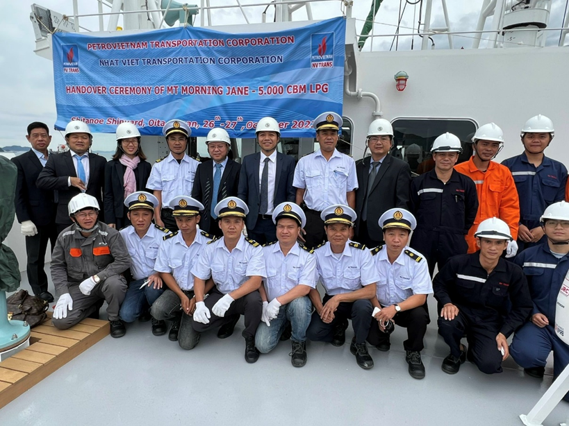 PVTrans tiếp nhận tàu chở khí LPG đóng mới, trẻ hóa đội tàu, vươn tầm quốc tế