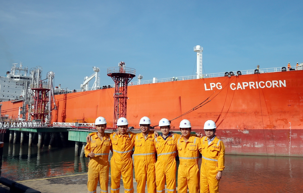 kho cang pv gas vung tau tiep nhan chuyen tau lpg lanh thu 100