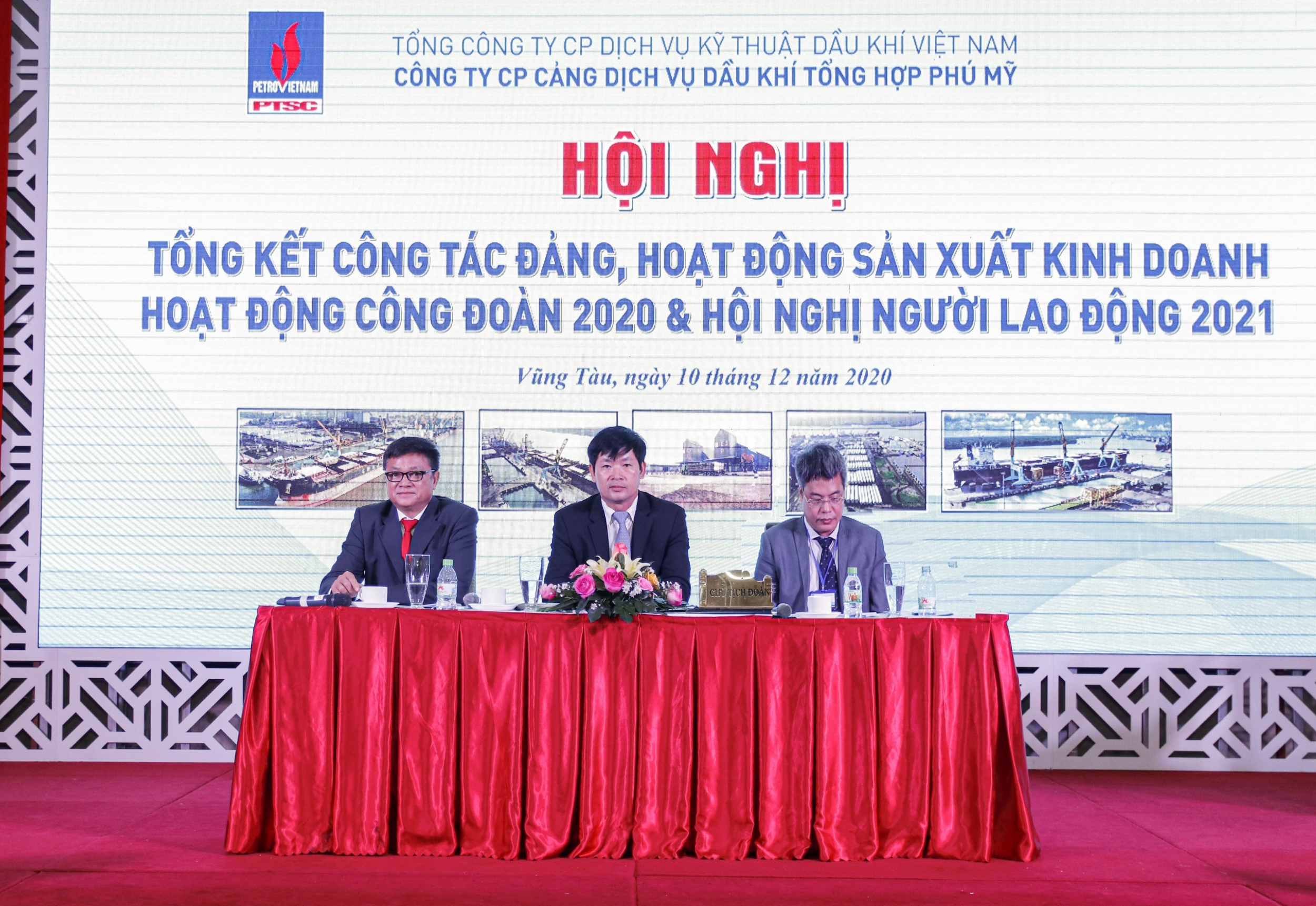 Đoàn Chủ tịch chủ trì Hội nghị