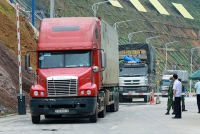 Thủ tướng chỉ đạo lập nhóm công tác tiếp tục giải quyết vấn đề ách tắc hàng hóa tại cửa khẩu biên giới