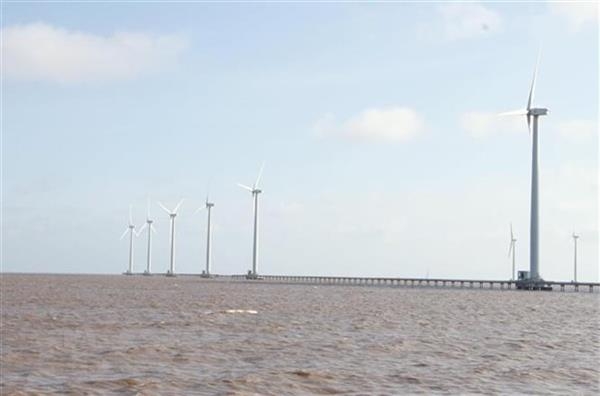Phát triển năng lượng gió trên biển: Từ chính sách đến thực tiễn