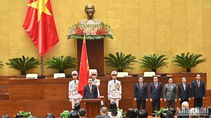 Điện và thư chúc mừng đồng chí Võ Văn Thưởng được bầu giữ chức Chủ tịch nước
