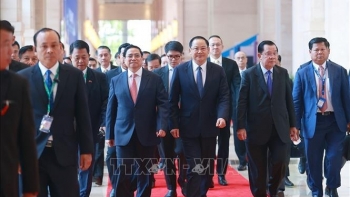 Thủ tướng Phạm Minh Chính gặp Thủ tướng Lào và Campuchia