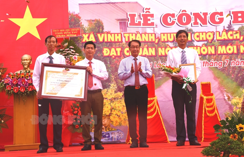 Bến Tre: Vĩnh Thành công nhận đạt chuẩn xã nông thôn mới nâng cao