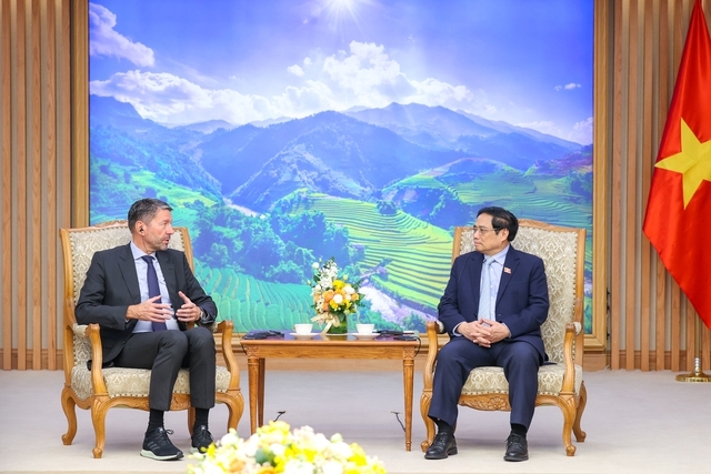 Thủ tướng Chính phủ Phạm Minh Chính tiếp Tổng giám đốc Tập đoàn Adidas