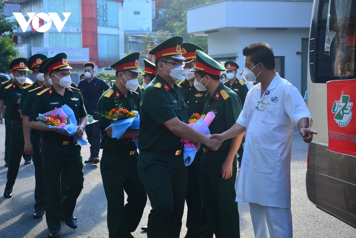 Đoàn y bác sĩ Bệnh viện Quân y 175 nhận nhiệm vụ tại huyện đảo Trường Sa