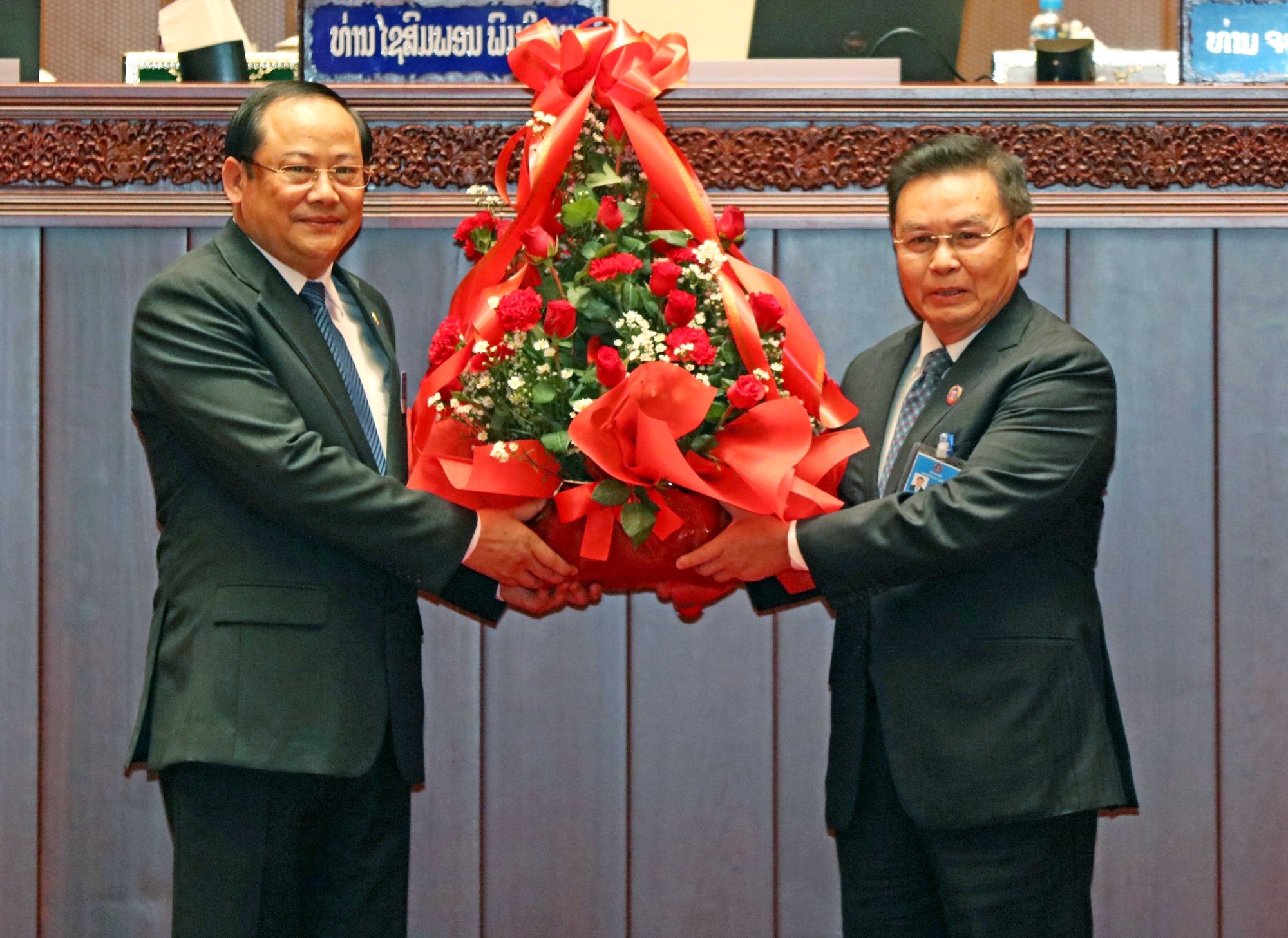 Thủ tướng Phạm Minh Chính chúc mừng Tân Thủ tướng Cộng hòa dân chủ Nhân dân Lào Sonexay Siphandone