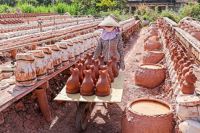 lang gom lam chuot vang mua tet