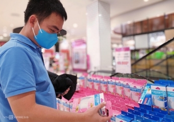 Cách đeo khẩu trang y tế phòng viêm phổi Vũ Hán