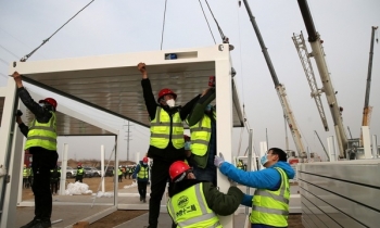 Trung Quốc xây thần tốc bệnh viện Covid-19 1.500 phòng trong 5 ngày