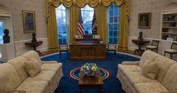 Ẩn ý của ông Biden qua cách bố trí căn phòng "đầu não" ở Nhà Trắng