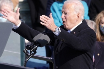 Đồng hồ hàng hiệu của ông Biden gây chú ý trong lễ nhậm chức