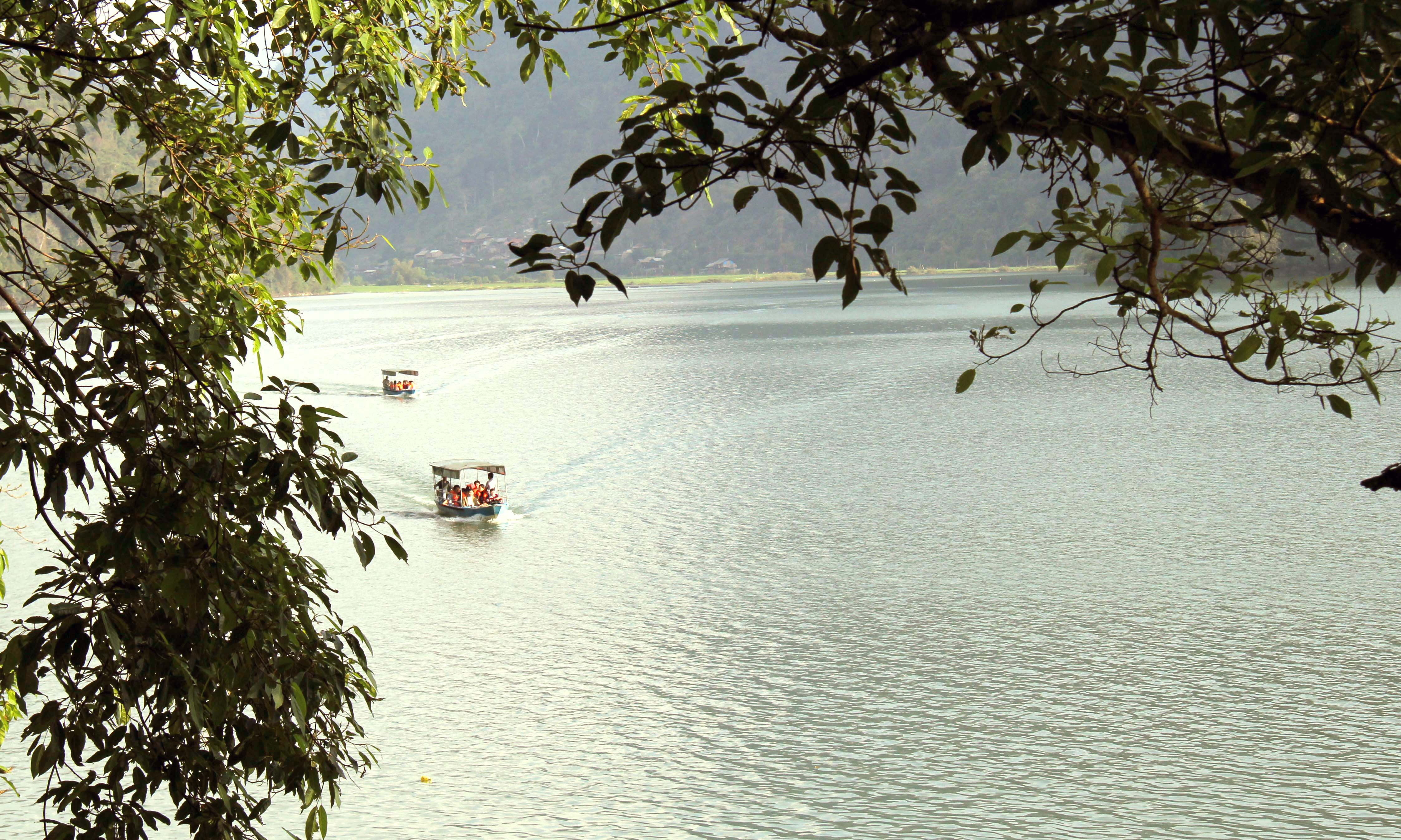 Hồ Ba Bể   Vẻ đẹp tiềm ẩn và lôi cuốn